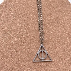 "Deathly Hallows" Harry Potter necklace